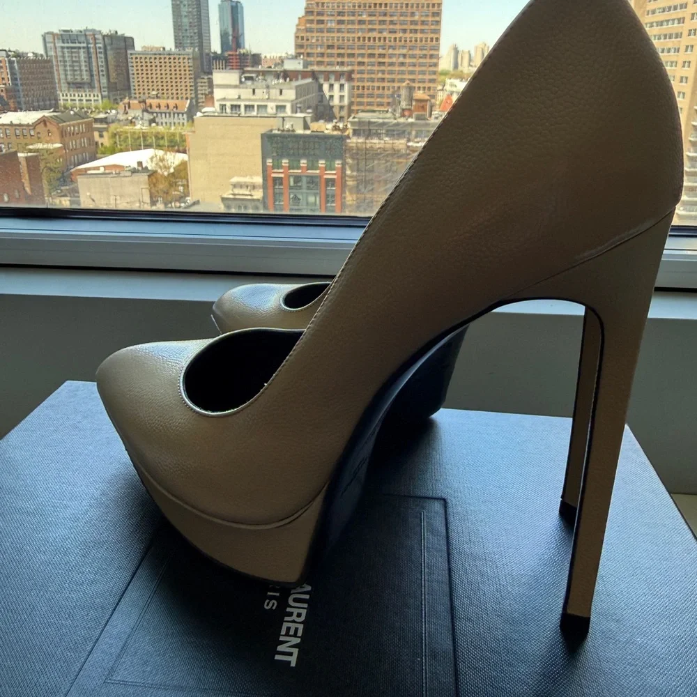 Saint Laurent nude Leather Pointed-Toe Platform Stilettos - Picture 6 of 10